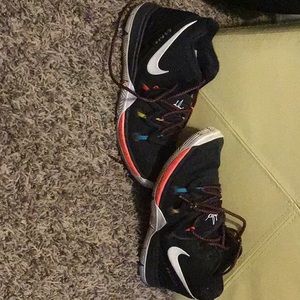Nike Kyrie friends shoes